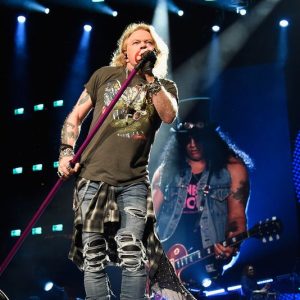 Guns N's Roses Concert Tickets Guns and Roses Up-to-date concert schedule Ganz v. Roses Performances Guns n` roses